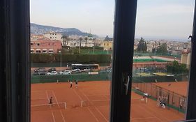 Studio 3 Personnes Jolie Vue Proche Gare 11 Ave Paul Arene